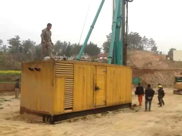 金昌如何判断水冷式机油散热器密封件是否需要更换？